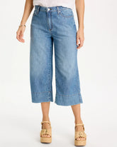 Chico's | Lightweight Wide-Leg Capri Jeans/ Burano Indigo