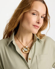 Chico's | Green Gold Short Pendant Necklace/ Green