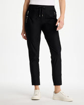 Chico's | Zenergy® Seam Detail Stretch Pants/ Black