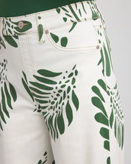 Chico's | Palm-Frond-Motif Pull-On Wide-Leg Cropped Jeans/ Ecru