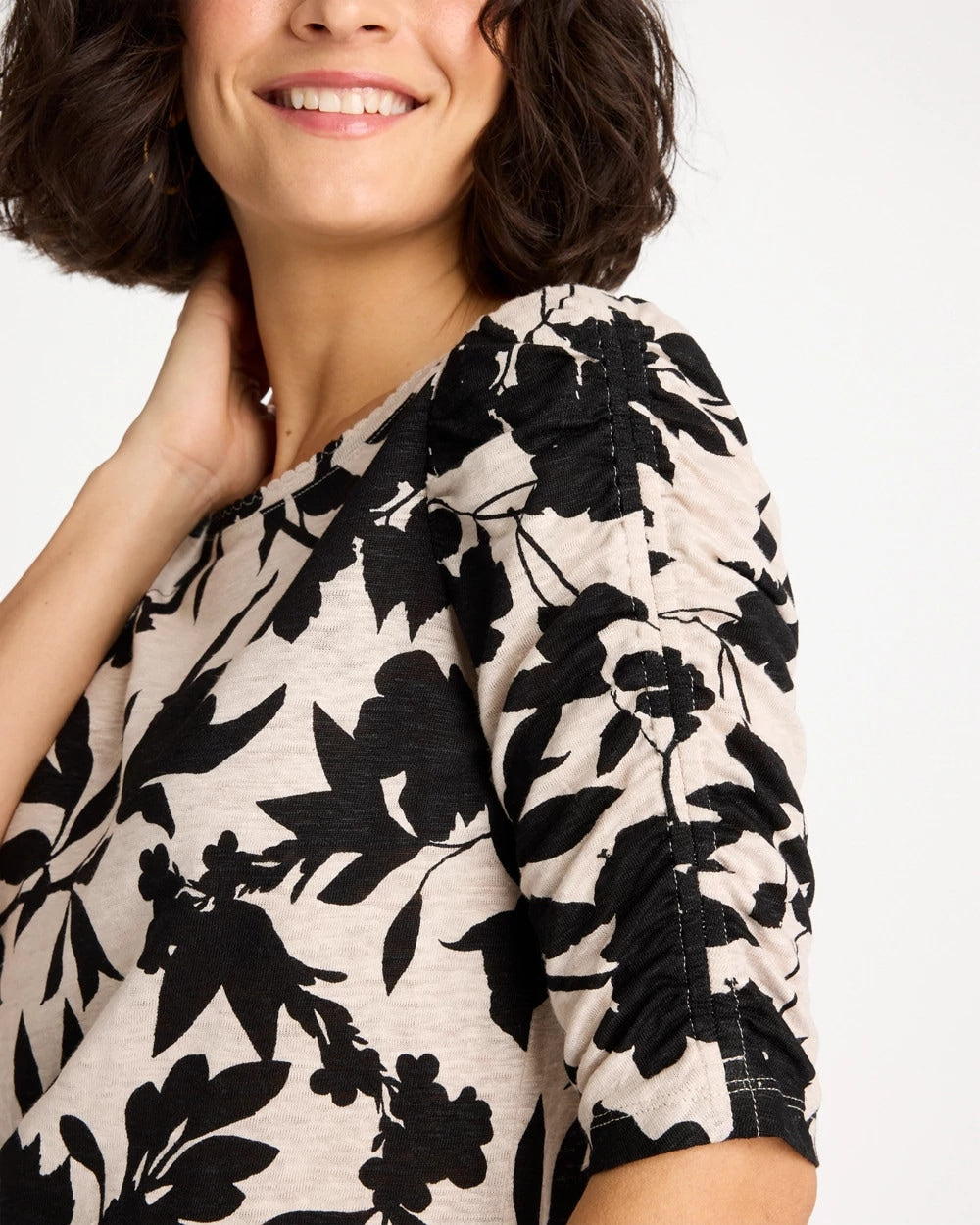 Chico's | Flora Linen Ruched Sleeve Tee/ Black