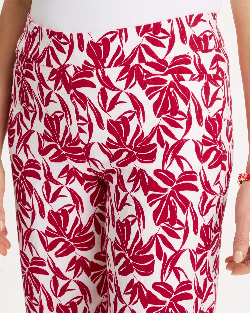 Chico's | Bora Bliss Brigitte™ Slim Shorts/ Cherry Lush
