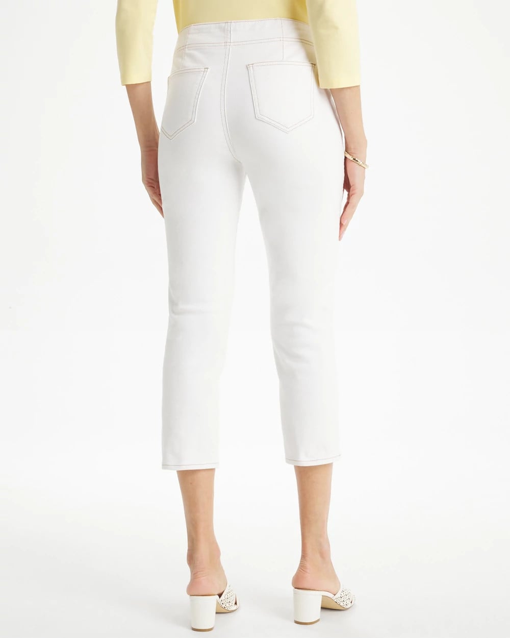 Chico's | Pull-On 22" Capri Jeans/ Alabaster