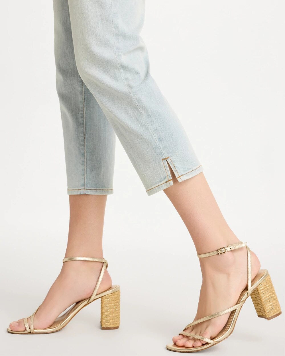 Chico's | Girlfriend Slim Capri Jeans/ Beachcomber Indigo