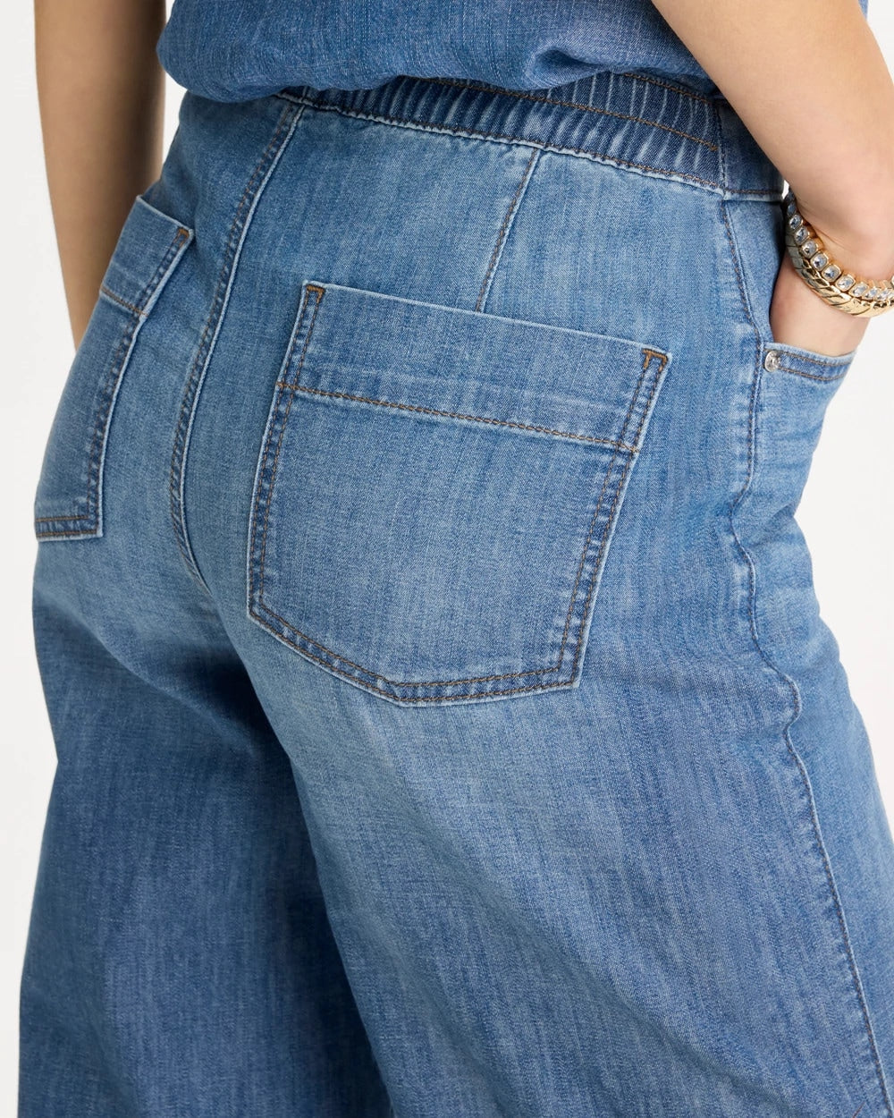 Chico's | Lightweight Wide-Leg Ankle Jeans/ Lake Como Wash