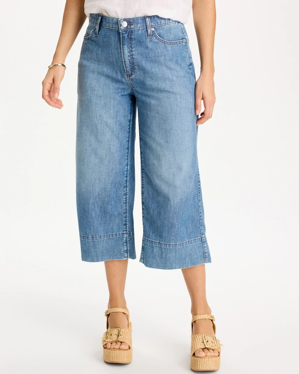 Chico's | Lightweight Wide-Leg Capri Jeans/ Burano Indigo