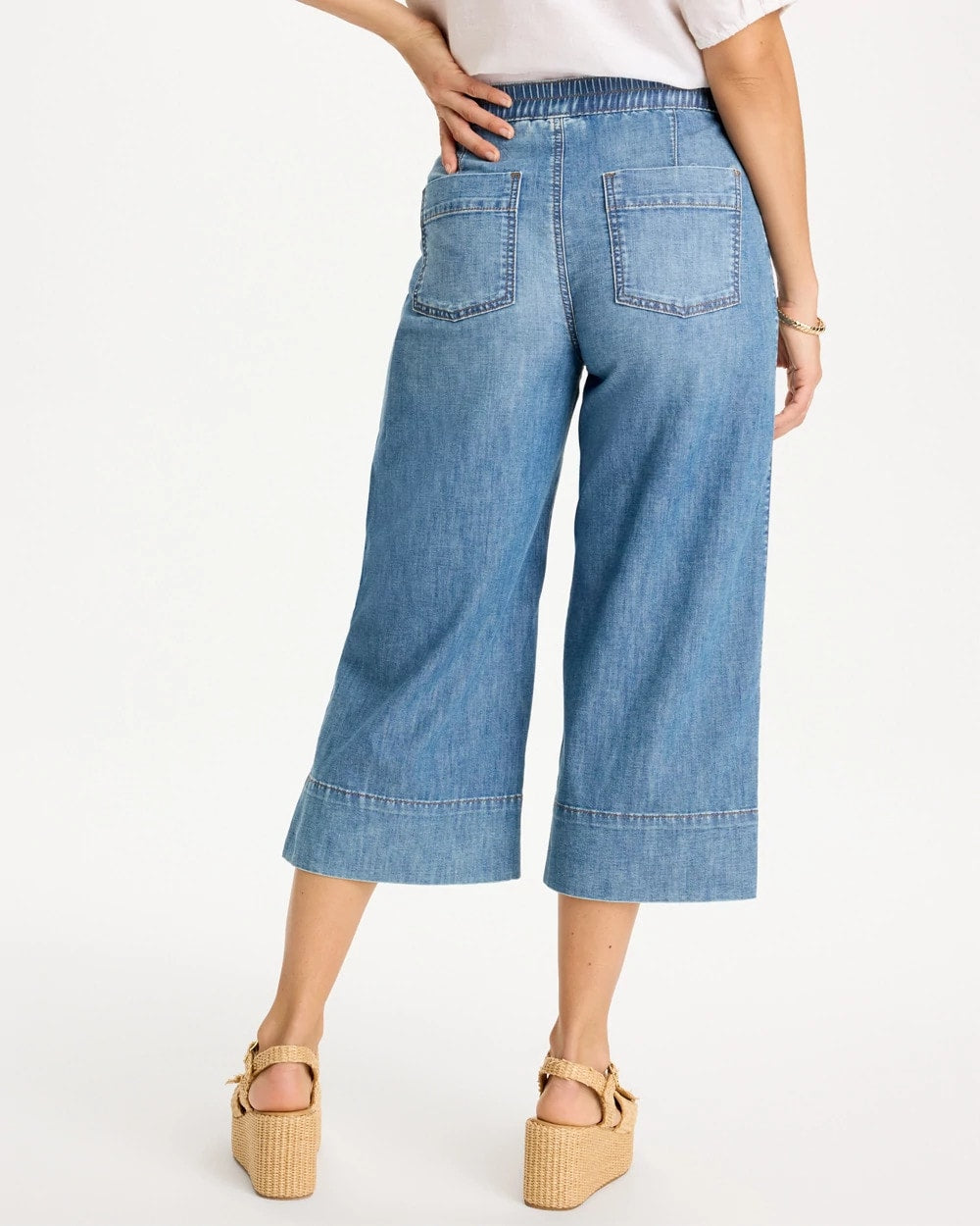 Chico's | Lightweight Wide-Leg Capri Jeans/ Burano Indigo