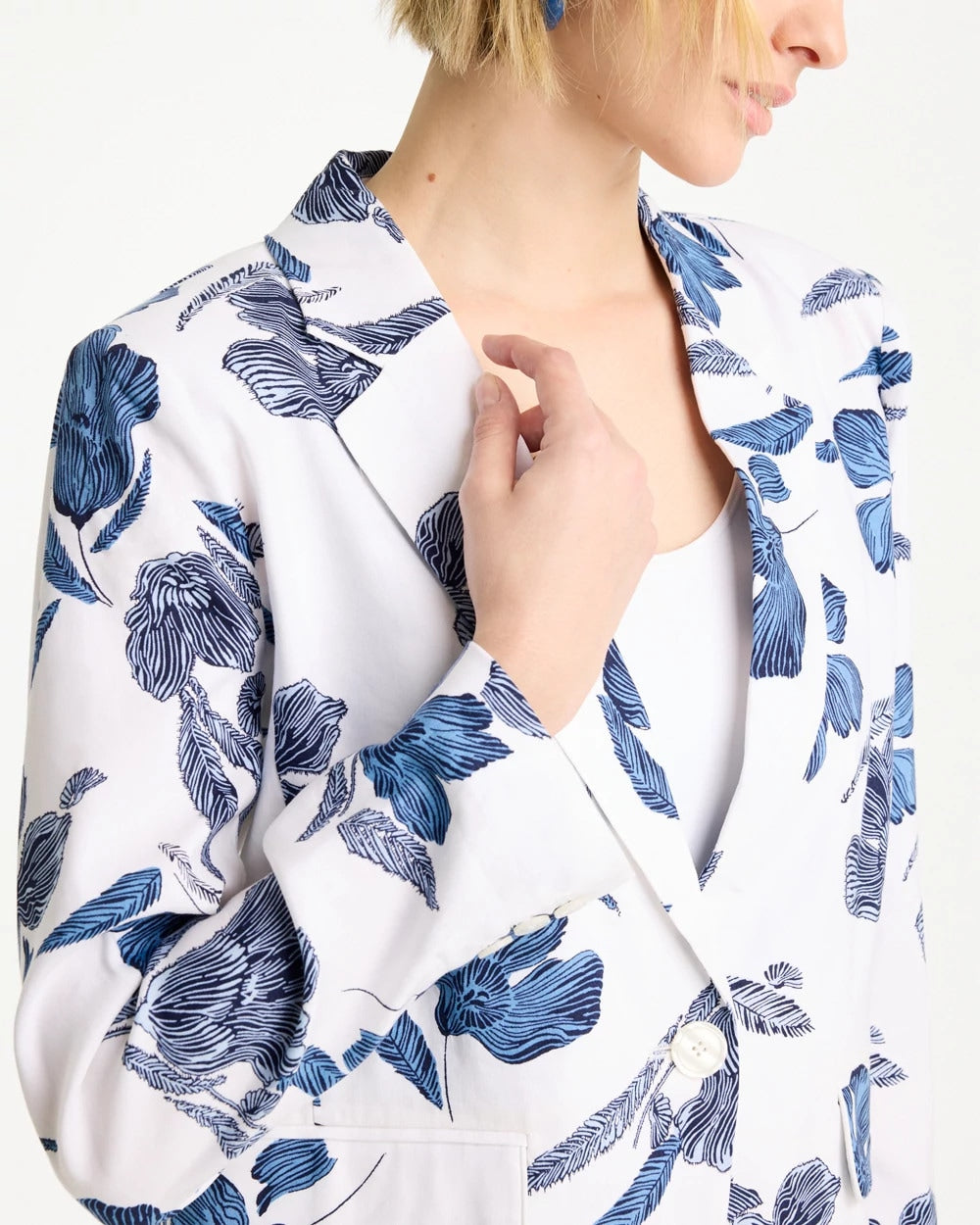 Chico's | Linen Printed Piped Boyfriend Blazer/ Alabaster