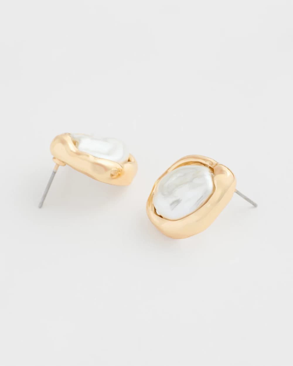 Chico's | Pearlescent Golden Rimmed Stud Earrings/ Gold