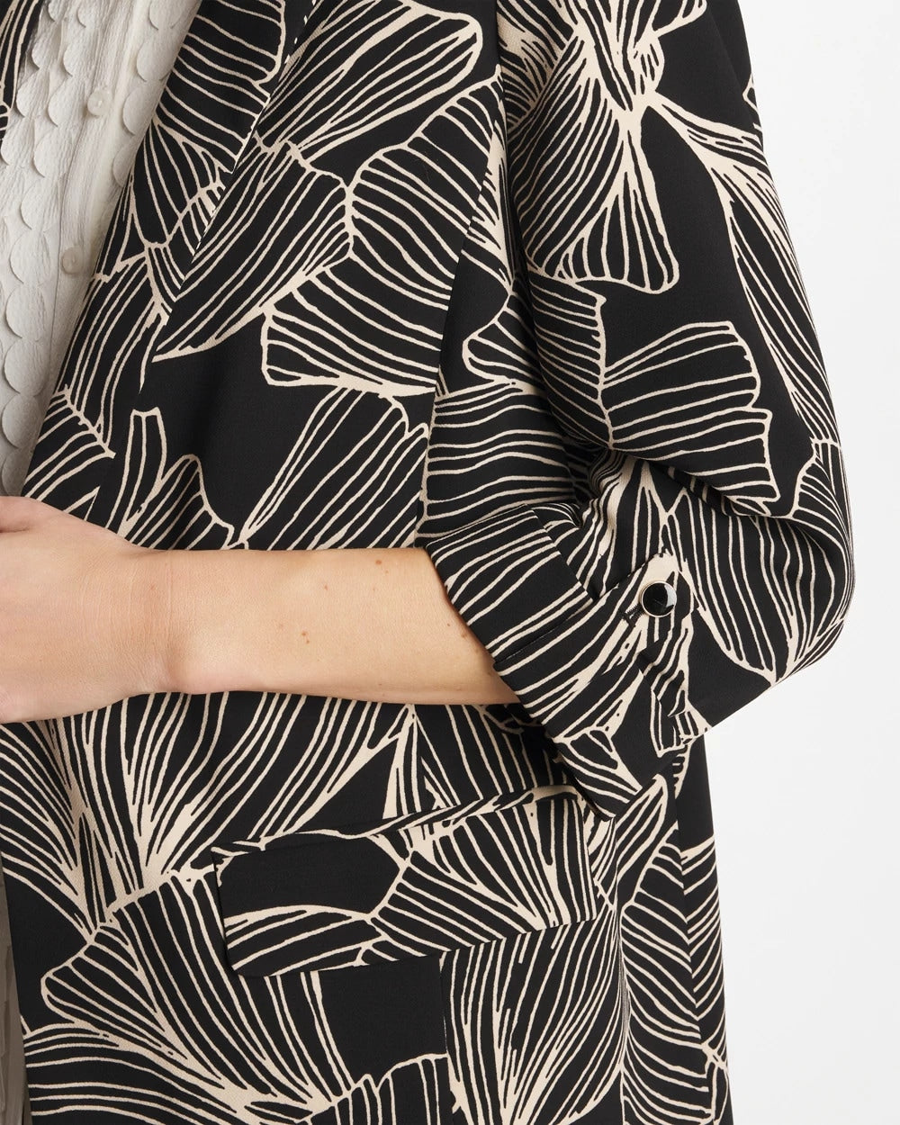 Chico's | Ginkgo Crepe Blazer/ Black