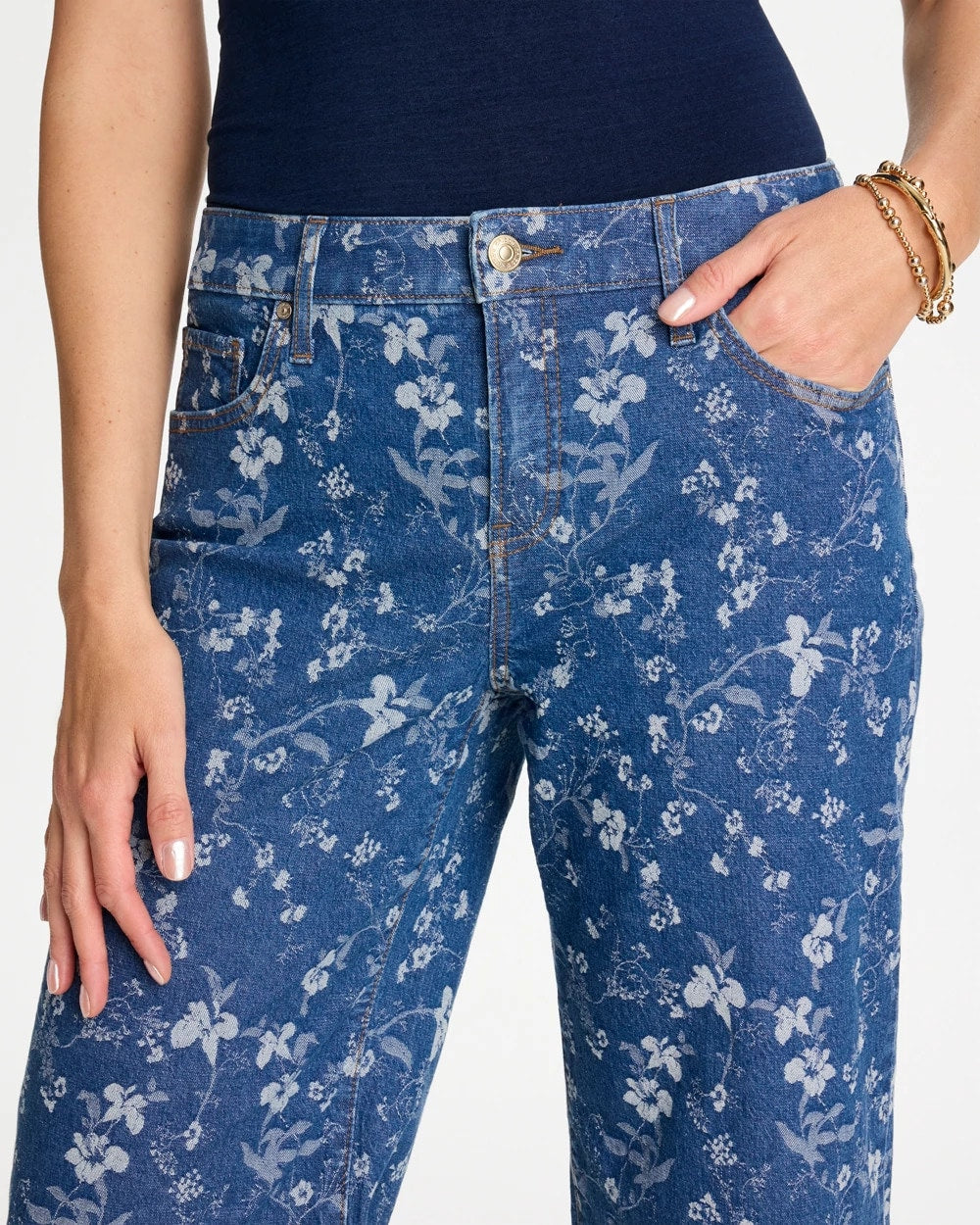 Chico's | Girlfriend Wide Floral Crop Jean/ Indigo