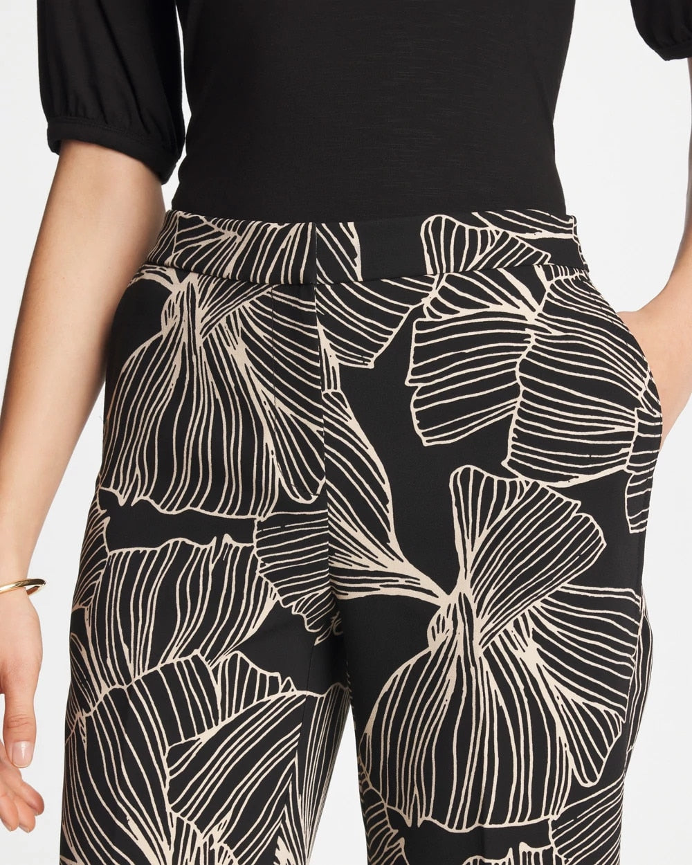 Chico's | Ginkgo Crepe Tapered Ankle Pants/ Black