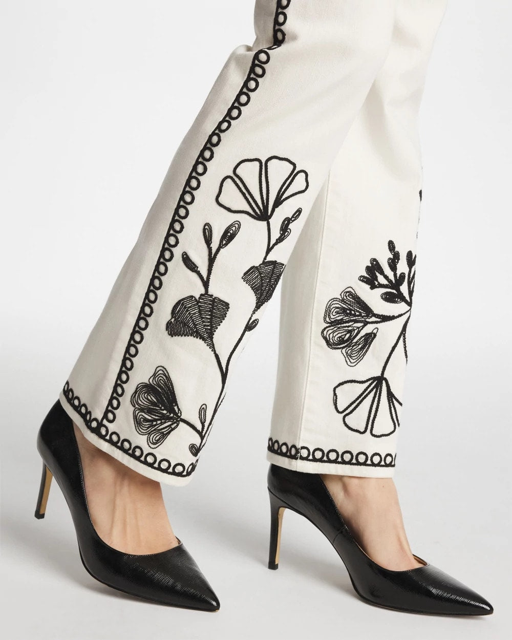 Chico's | Ginkgo Girlfriend Cropped Flared Jeans/ Sea Salt