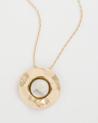 Chico's | Green Gold Short Pendant Necklace/ Green