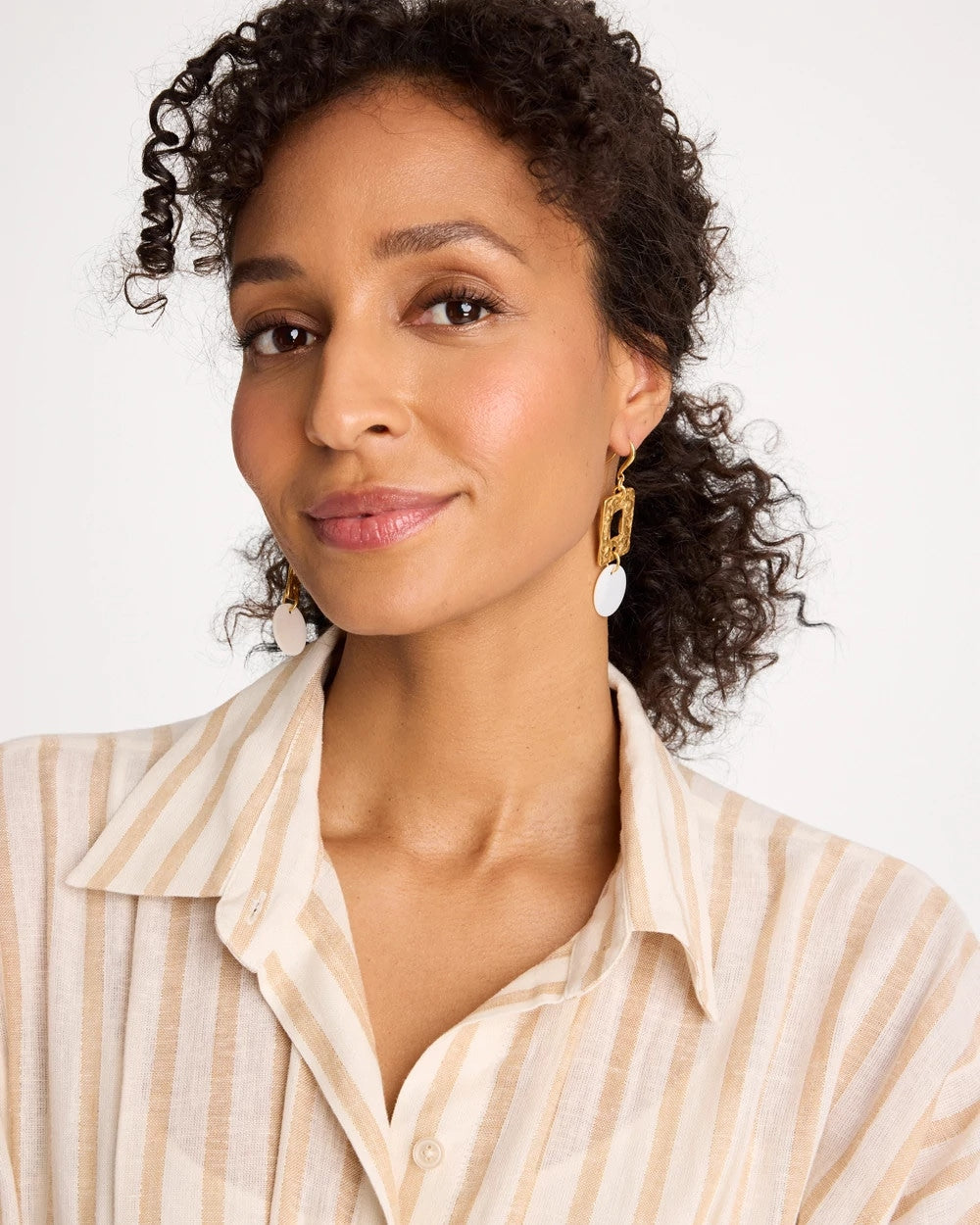 Chico's | Pearl Hammered Drop Earrings/ Gold