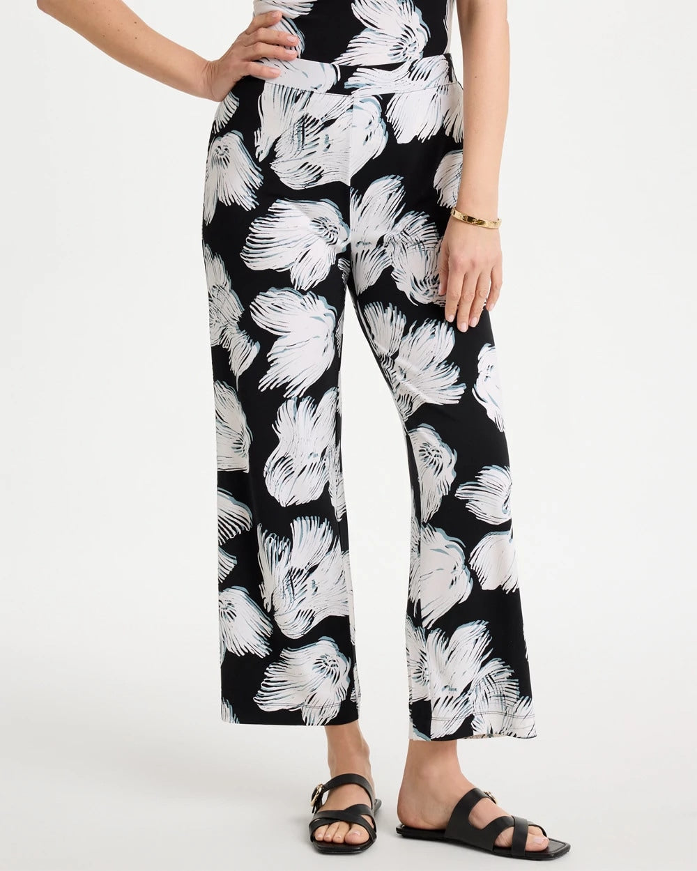 Chico's | Travelers™ Knit Abstract Floral Cropped Pants/ Black