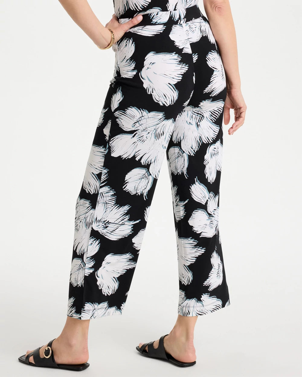 Chico's | Travelers™ Knit Abstract Floral Cropped Pants/ Black