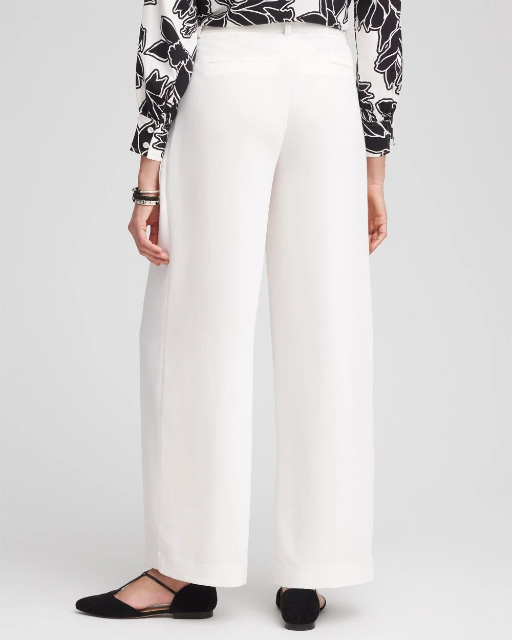 Chico's | Crepe Pleated Relaxed Pants/ Ecru