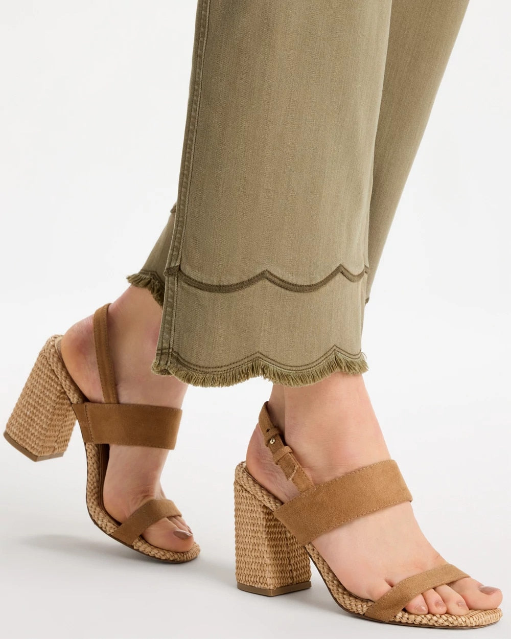 Chico's | Scallop Pull-On Wide-Leg Crop Jeans/ Lichen