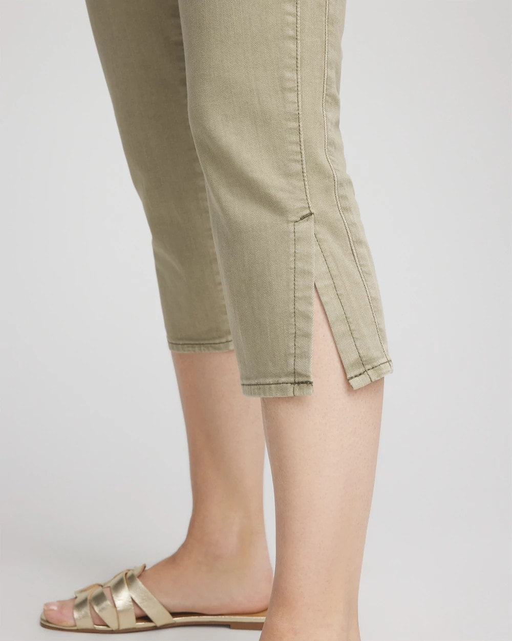 Chico's | 19" Pull-on Capri Jeans/ Washed Sage