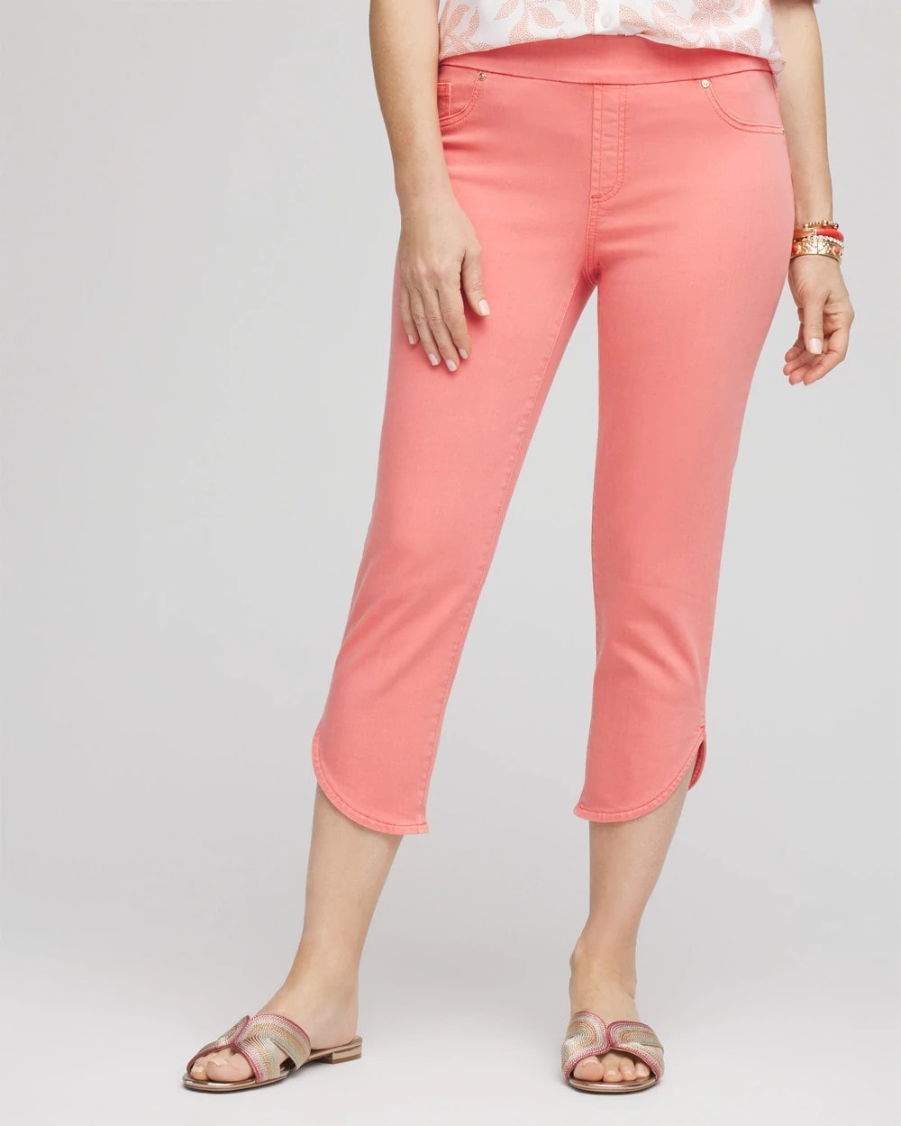 Chico's | Pull-On Dolphin-Hemmed Capri Jeans/ Melon Mambo