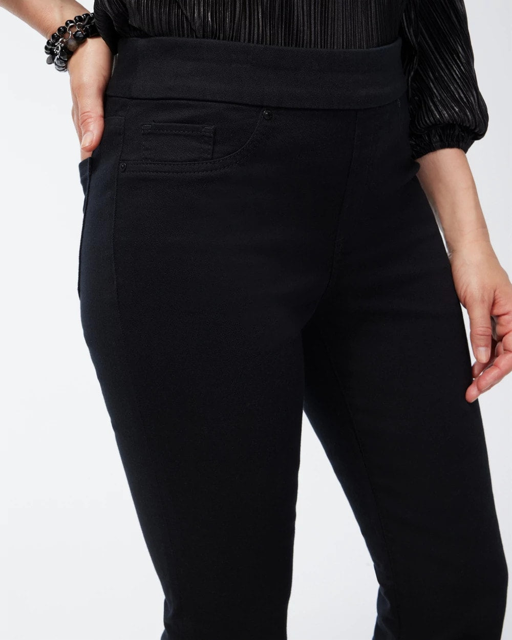 Chico's | Black Pull-on Bootcut Jeggings/ Black