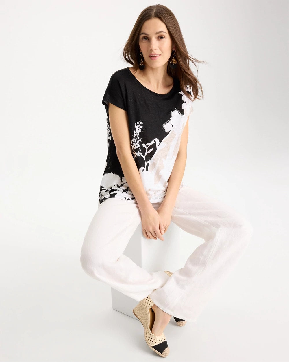 Chico's | Linen Floral Seamed Tunic/ Black