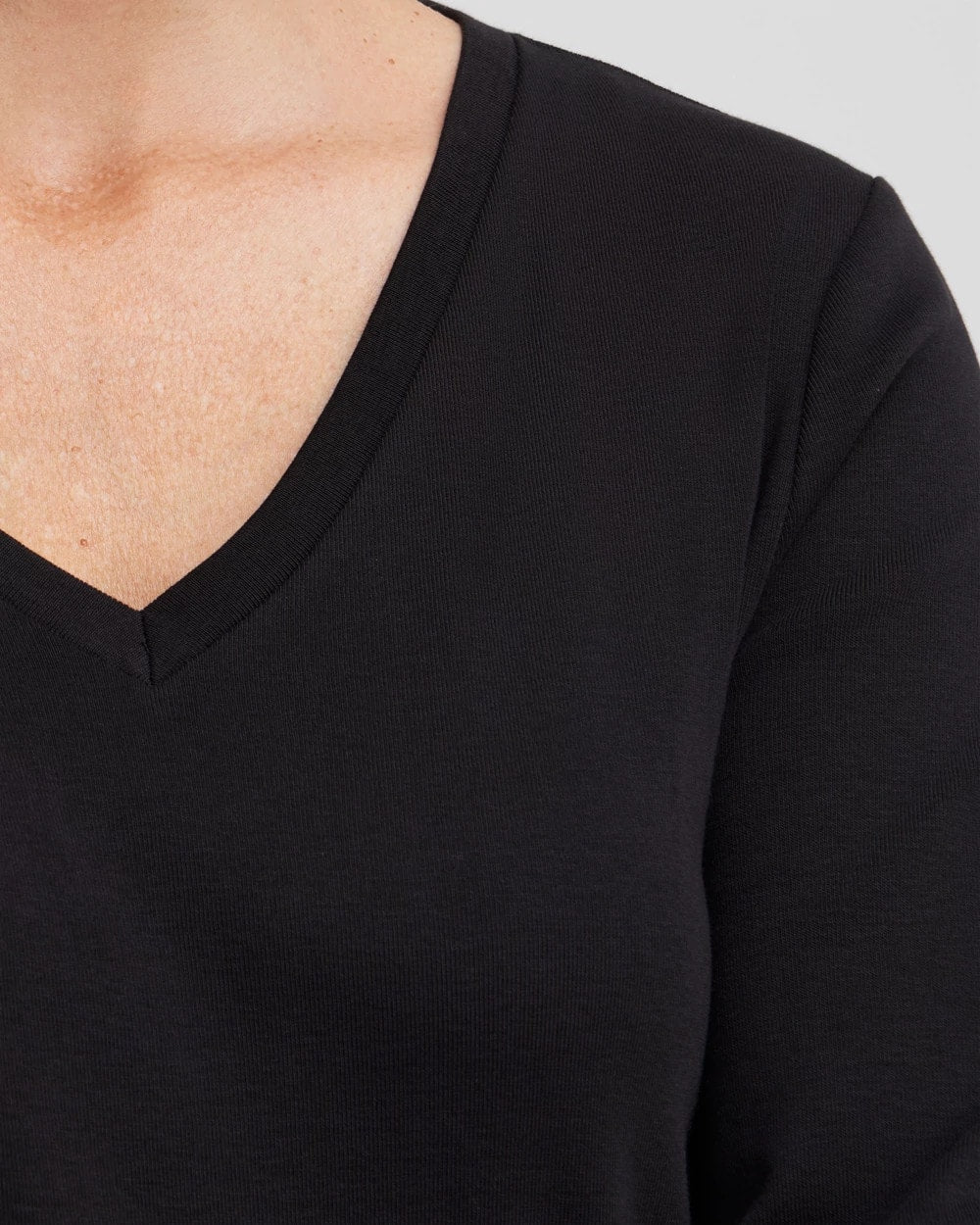 Chico's | 3/4 Sleeve V-Neck Tee/ Black
