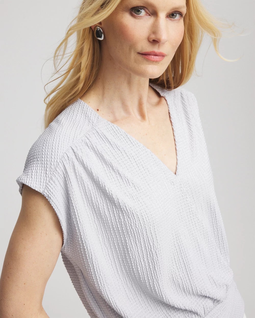 Chico's | Foiled Knit Banded Bottom Top/ Dove Gray
