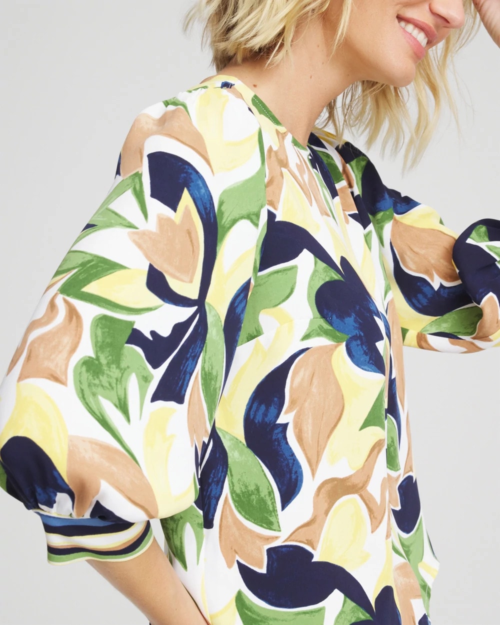 Chico's | Mod Blooms Matte Satin Pullover/ Panna Cotta