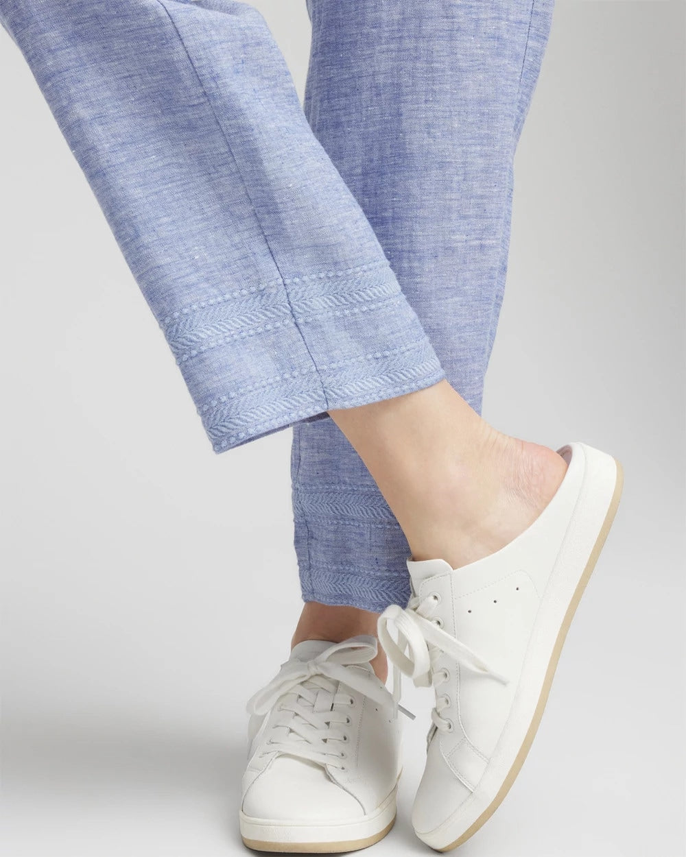 Chico's | Linen Pull On Waist Cropped Pants/ Blue