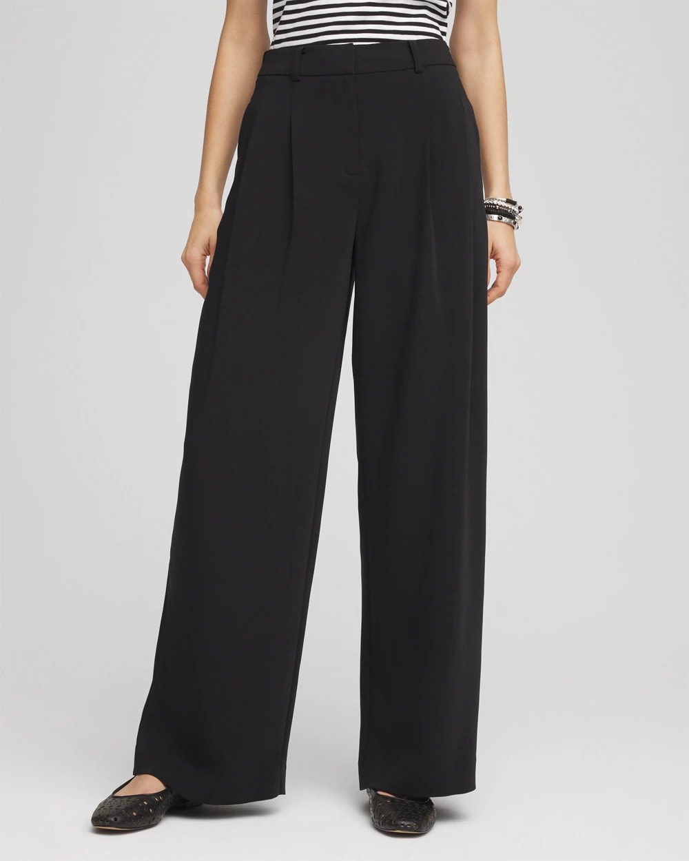 Chico's | Crepe Pleated Relaxed Pants/ Black