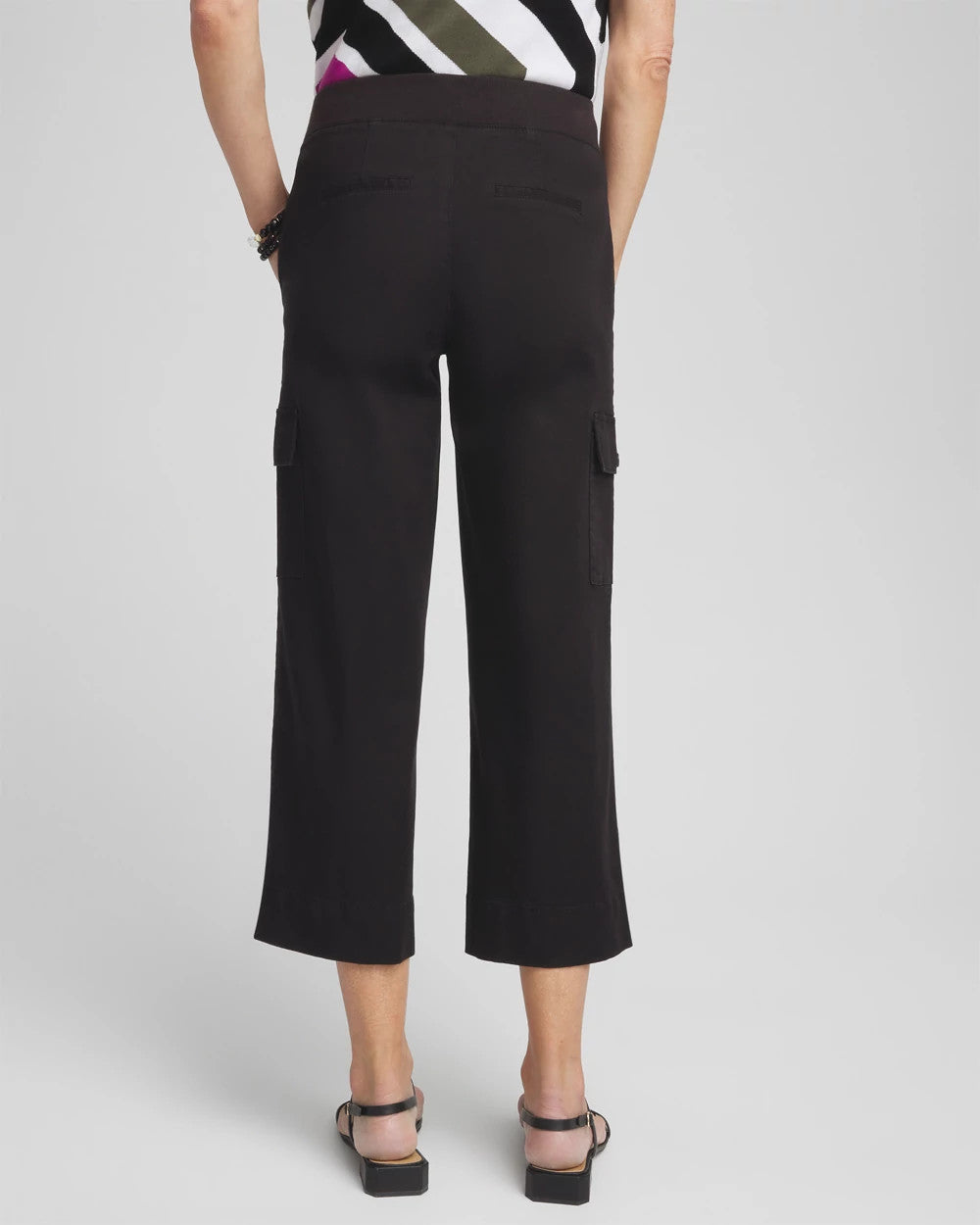Chico's | Cargo Straight Leg Cropped Pants/ Black