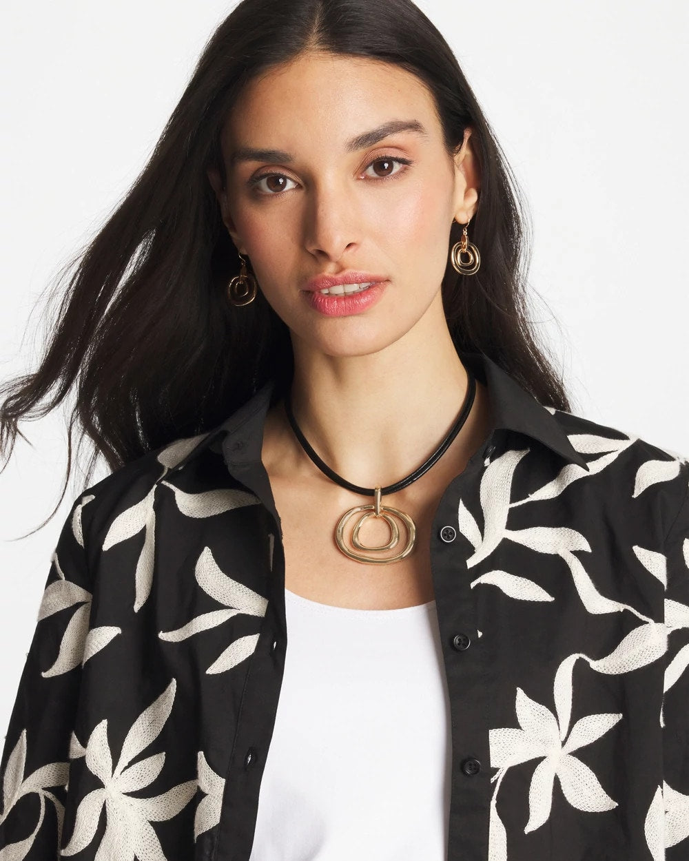 Chico's | Gold Tone Rings Pendant Necklace/ Gold